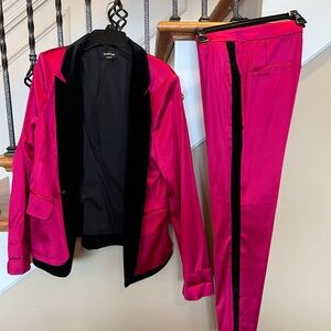 Bebe Chic hot Pink Women's Pantsuit jacket size 10 pants size 6
